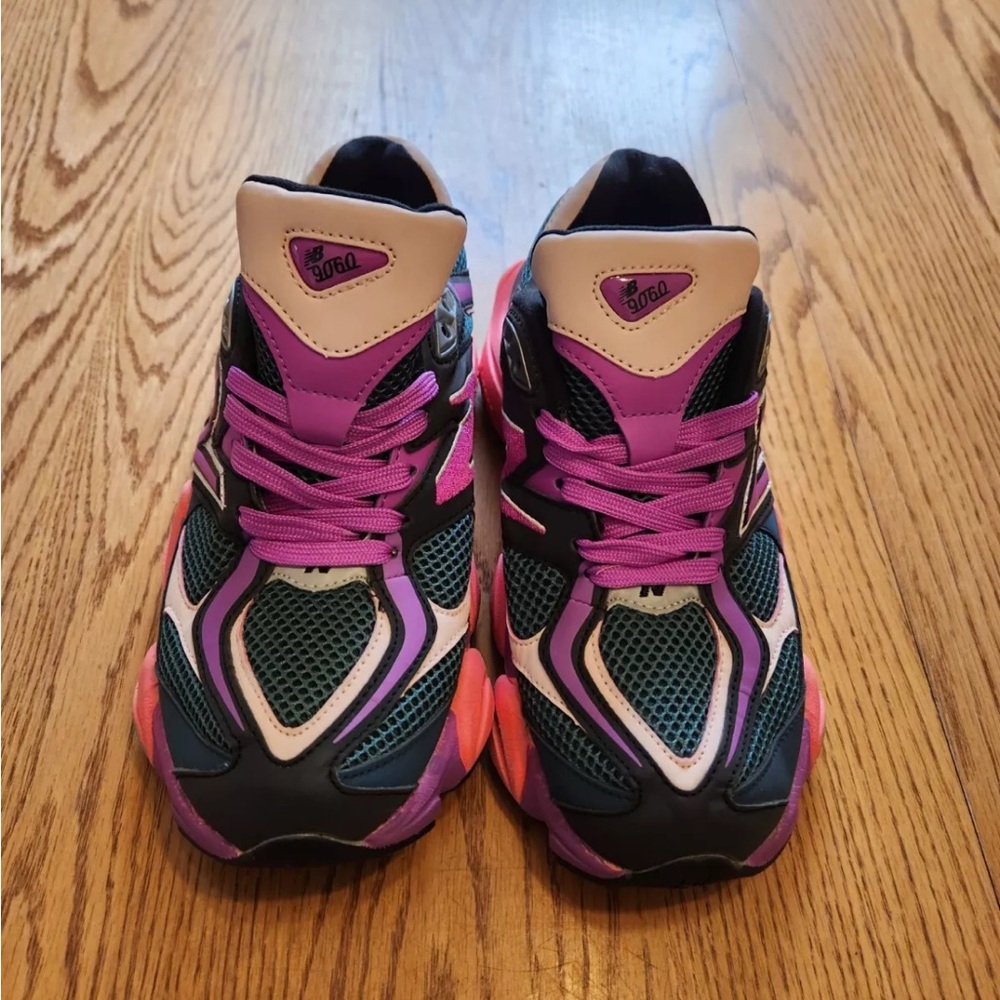New Balance Pink and Black Sneakers for Everyday Comfort